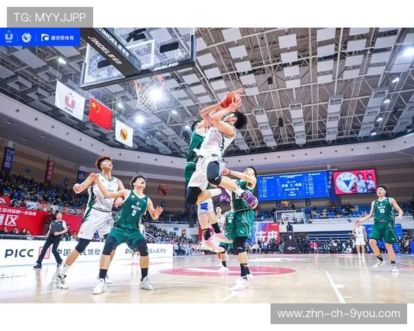 多特快速推进在比赛中频频发起冲击——速度与执行力点燃绿茵战场